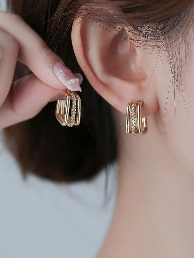 EARINGS